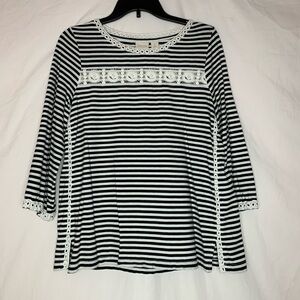 Chico’s crochet details T-shirt 3/4 sleeves Chico’s size 1